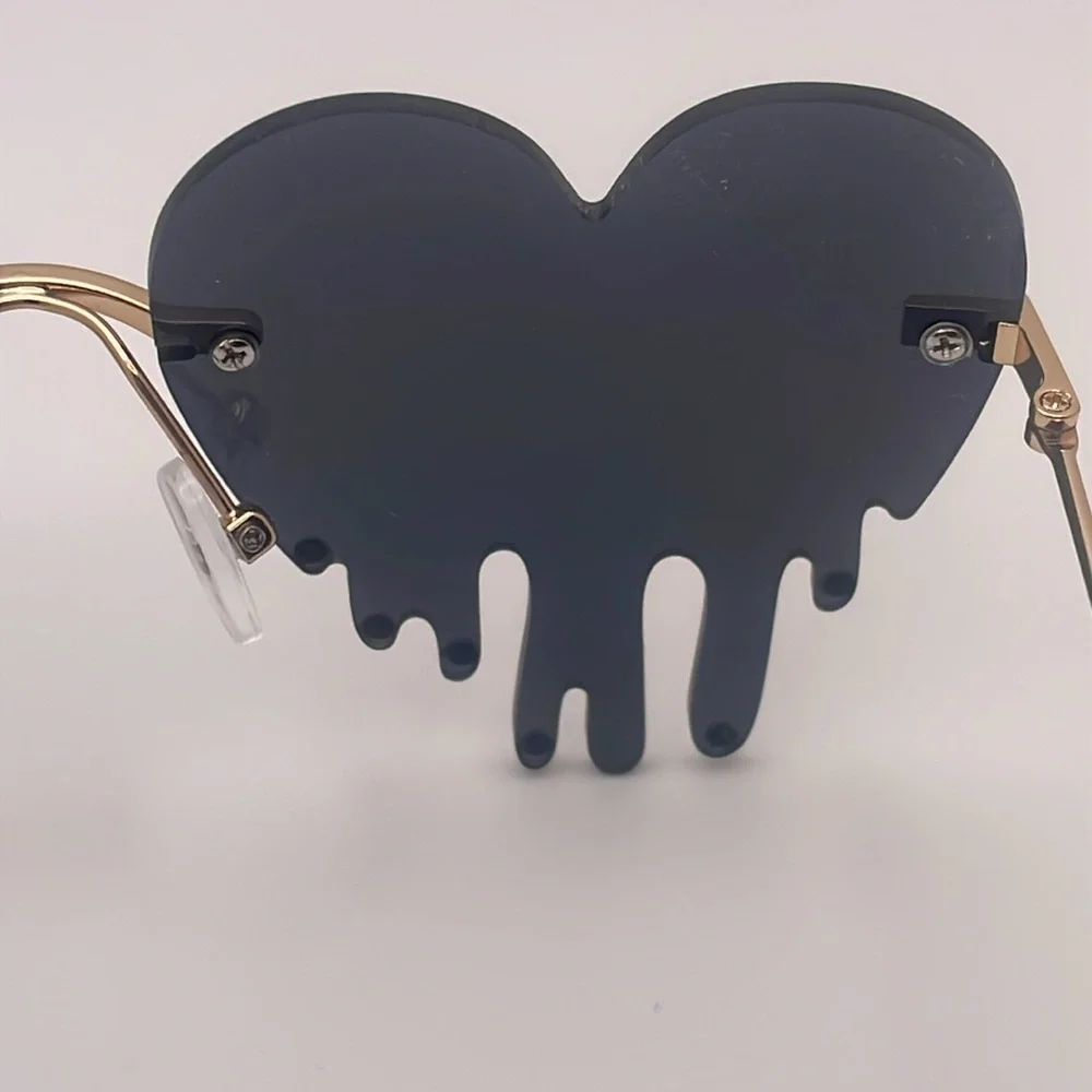 Fashion Sunglasses - Blach Heartdrop - Picture 6 of 6